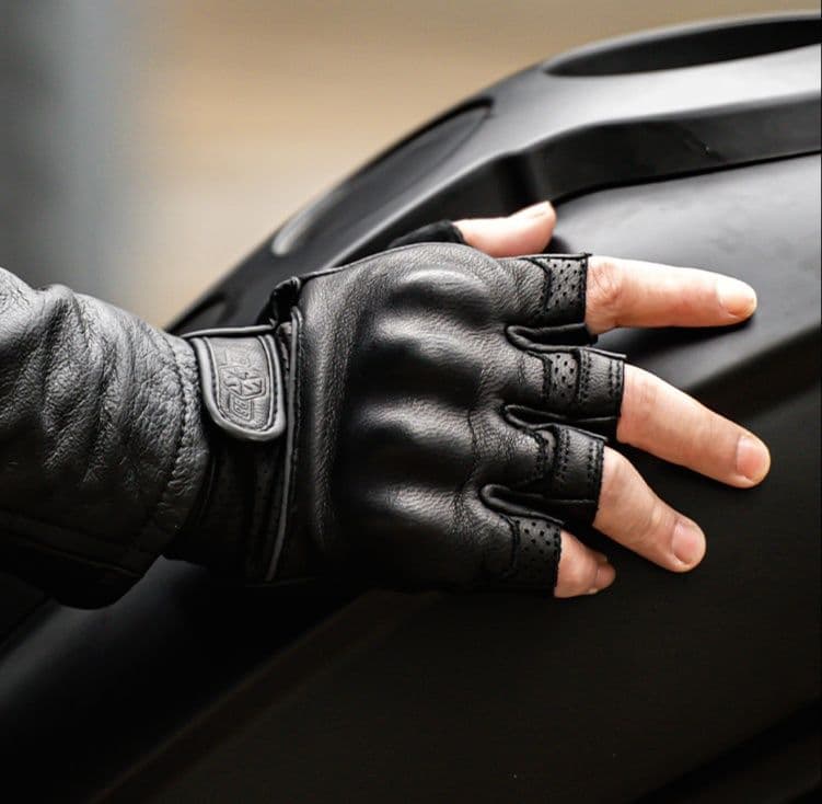 バイクグローブ 革 指先解放型プロテクト革バイクグローブ
