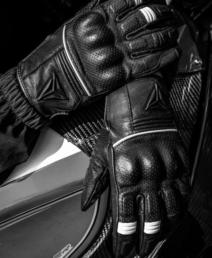 バイクグローブ メッシュ 四季対応プロテクトメッシュグローブ